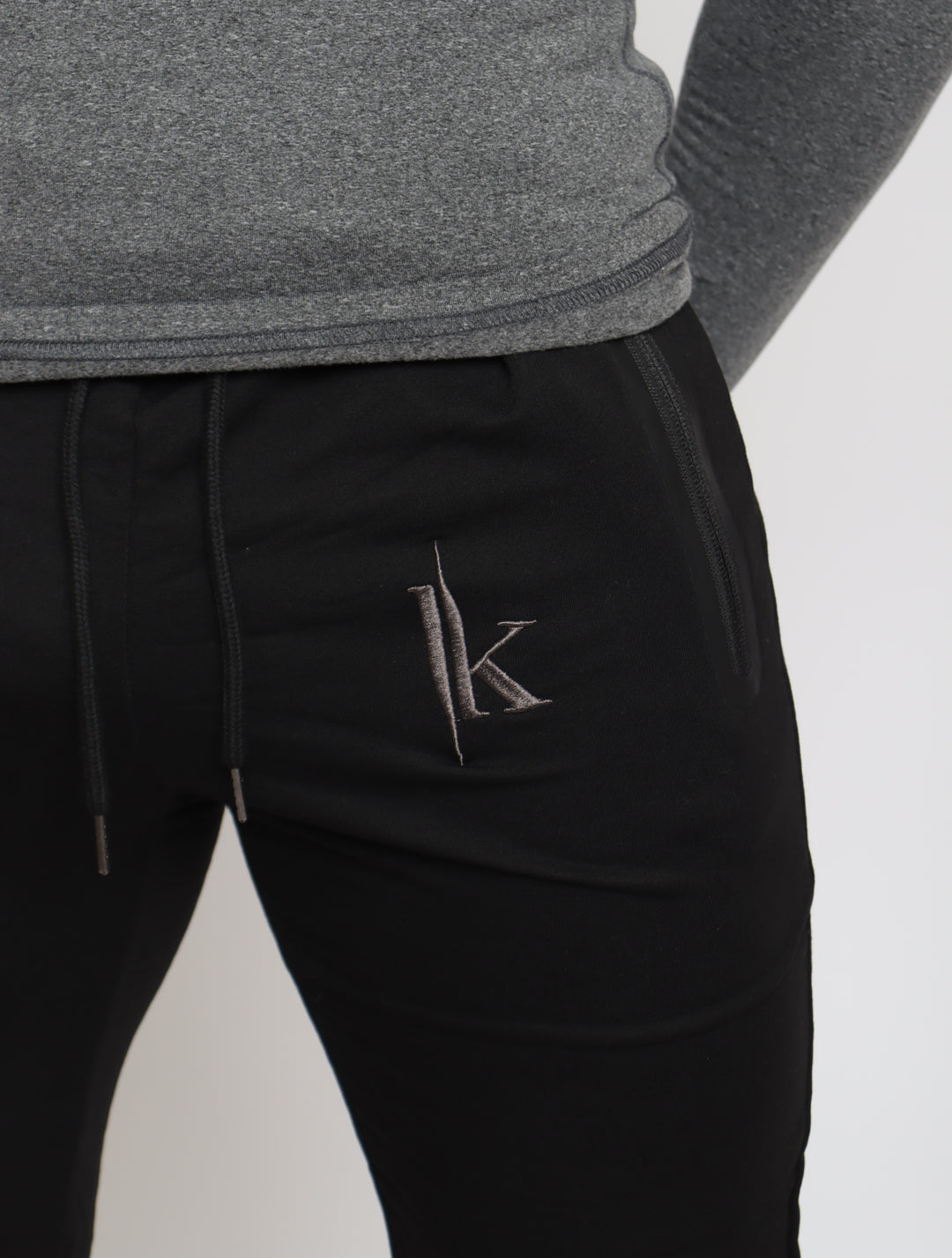 Joggers de entrenamiento IK negros 